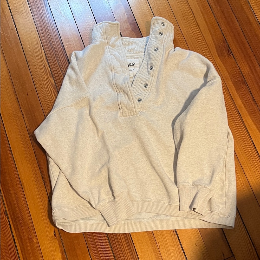 Women’s Cream Button-Neck Sweatshirt